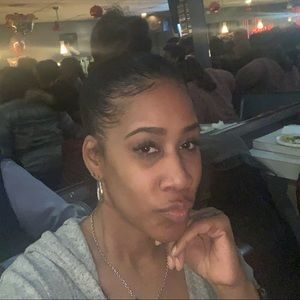 Meet your Posher, Danyel